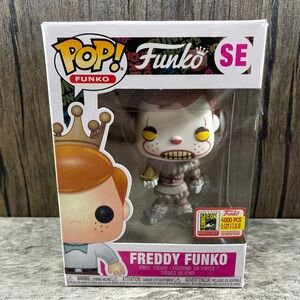 Funko Pop Freddy Funko As Pennywise SE 4000 PCS SDCC 2018 BOX DAMAGE